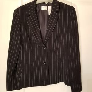 Emma James suit blazer size 16 pin stripe lined